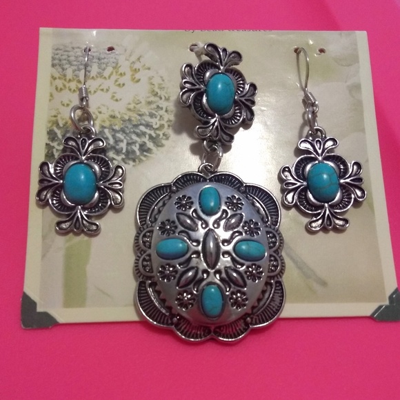 Jewelry - Picture 1 of 1